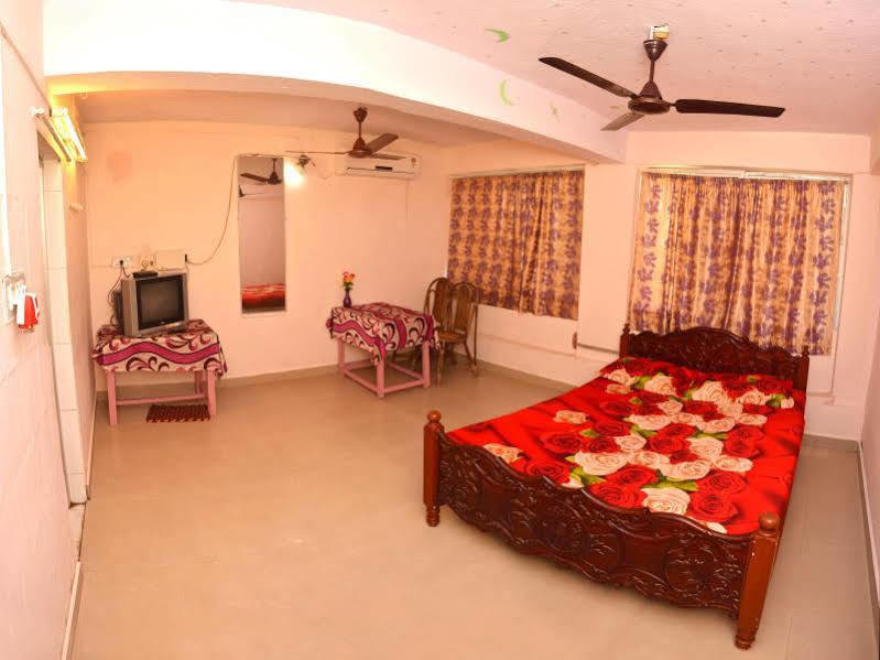 Rajalakshmi Guesthouse Mamallapuram Eksteriør billede